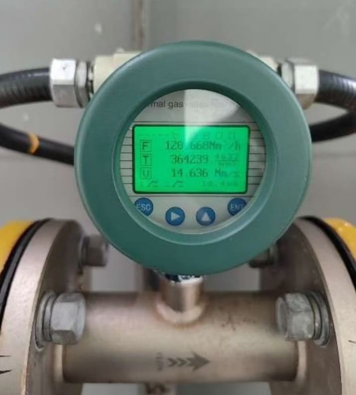 вимірювач масової витрати повітря air mass flow meter
