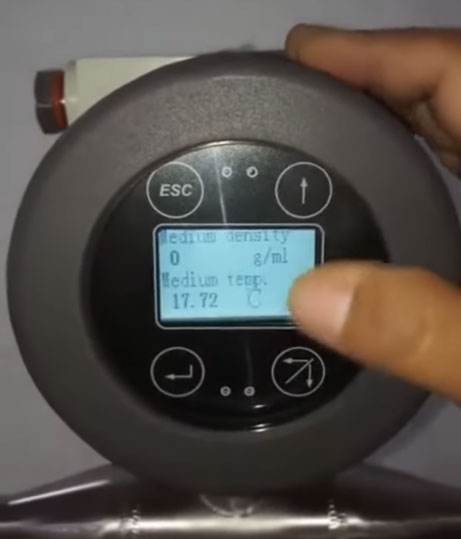 Пряме вимірювання масової витрати кетчупу Direct mass flow measurement of ketchup